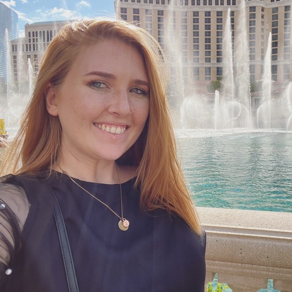 Meet your Posher, Alex - Picture 2 of 16